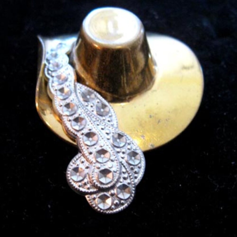 Vintage 1940's Cavalier Brass Hat Brooch